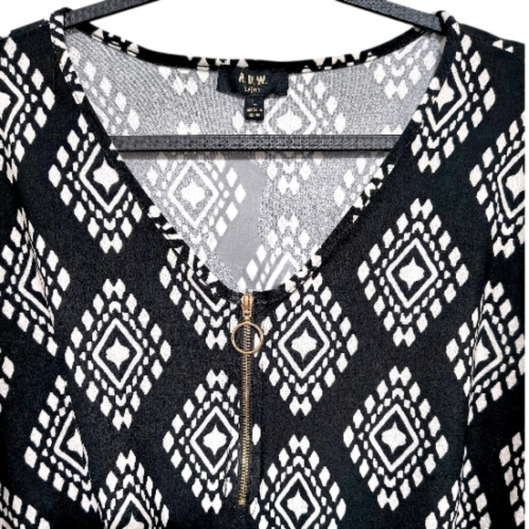 Geometric Diamond Print Blouse By ABW LA Women's XL Black White Top - Picture 3 of 6